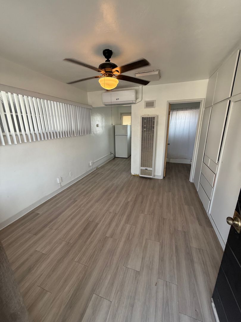 Hanford House: 1711 Easy Street Unit F