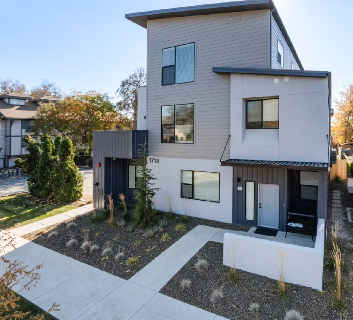 Boise Apartment: 1713 W. Jefferson St.