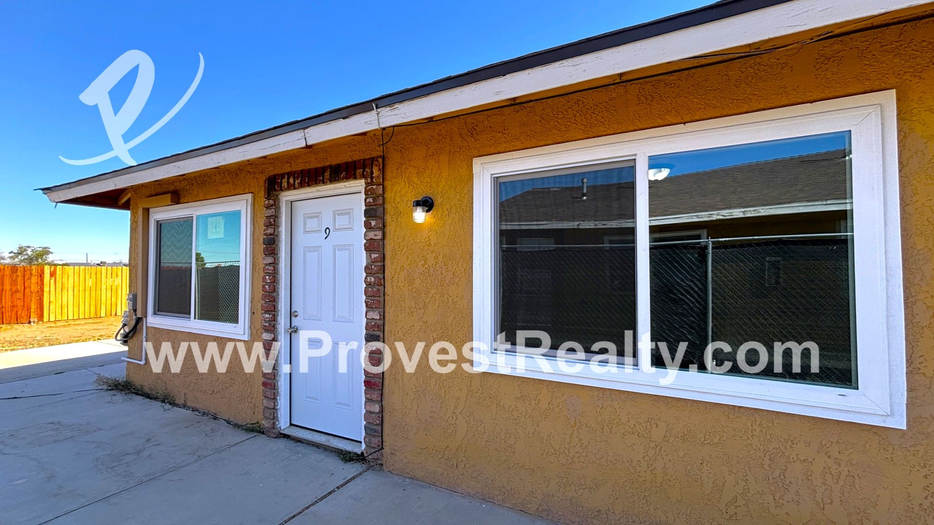 Adelanto Apartment: 11800 White Ave