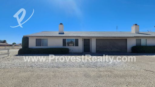 Charming 3 Bed, 2 Bath Apple Valley Apartment!! – photo 1