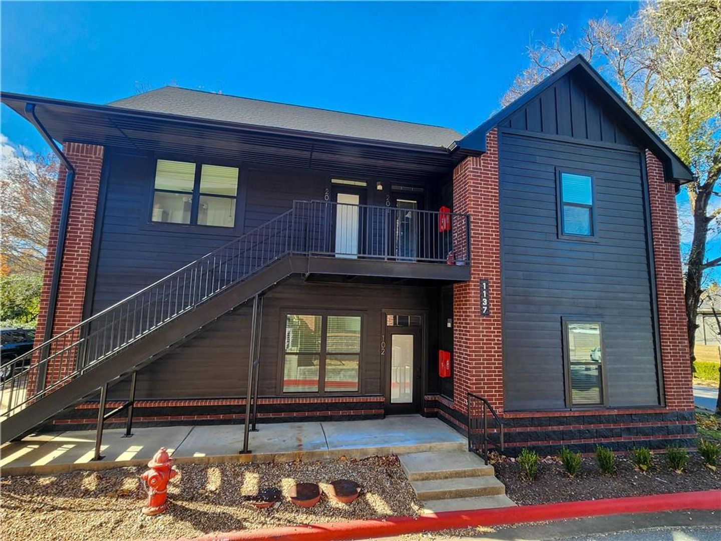 Fayetteville Apartment: 1137 N Leverett