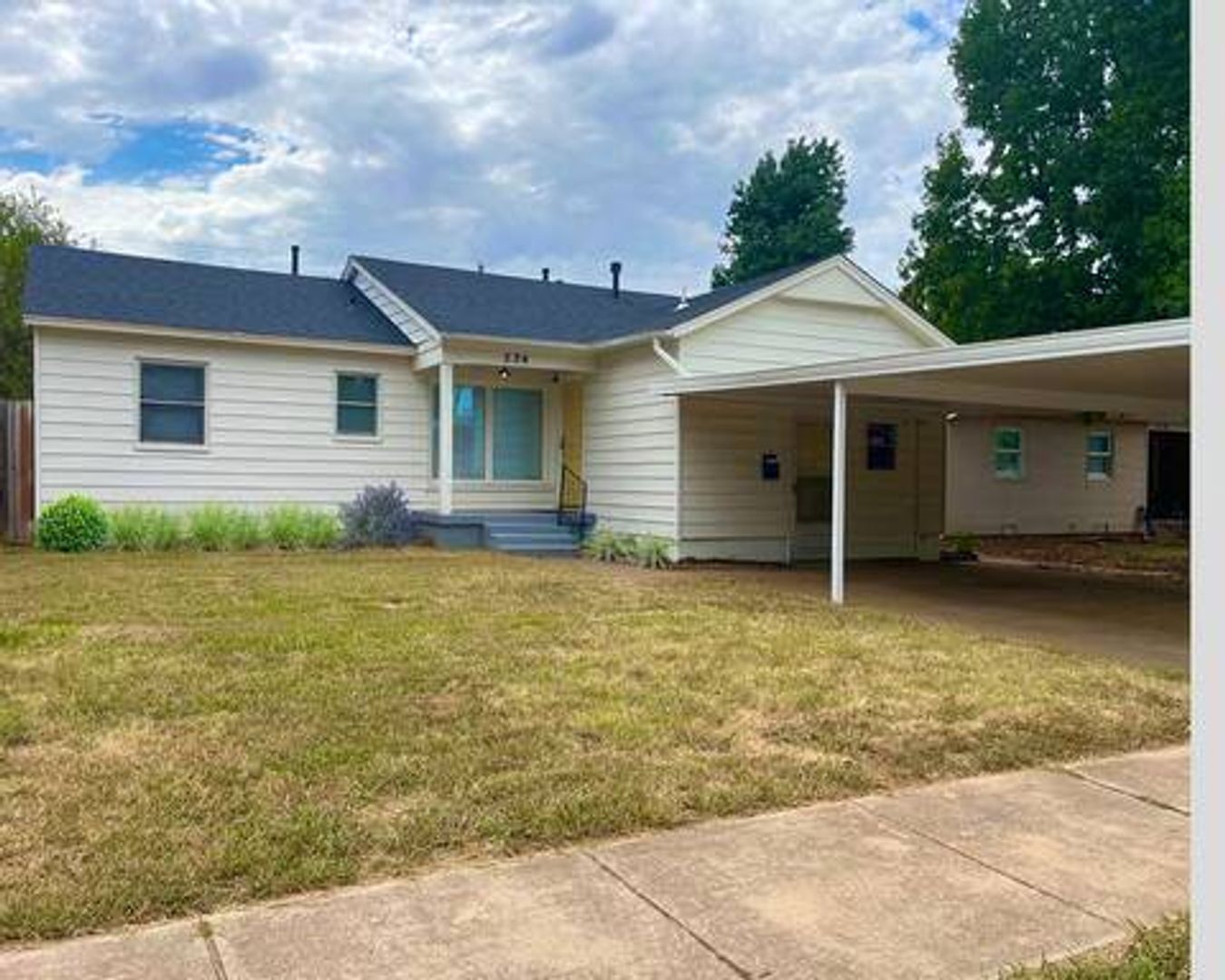 Edmond House: 224 W 9th St Edmond, OK 73003