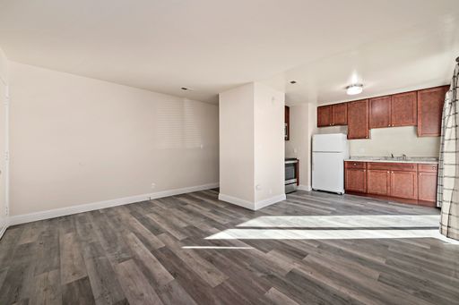 Renovated 2 Bedroom, 1 Bathroom Duplex in Prime Santa Clara Location – photo 1