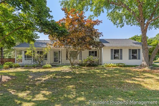 Spacious 4 Bedroom / 2.5 Bath Home with Byron Center Schools – photo 1