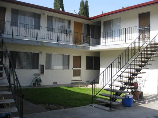 Santa Clara Apartment: 1231 Warburton Avenue