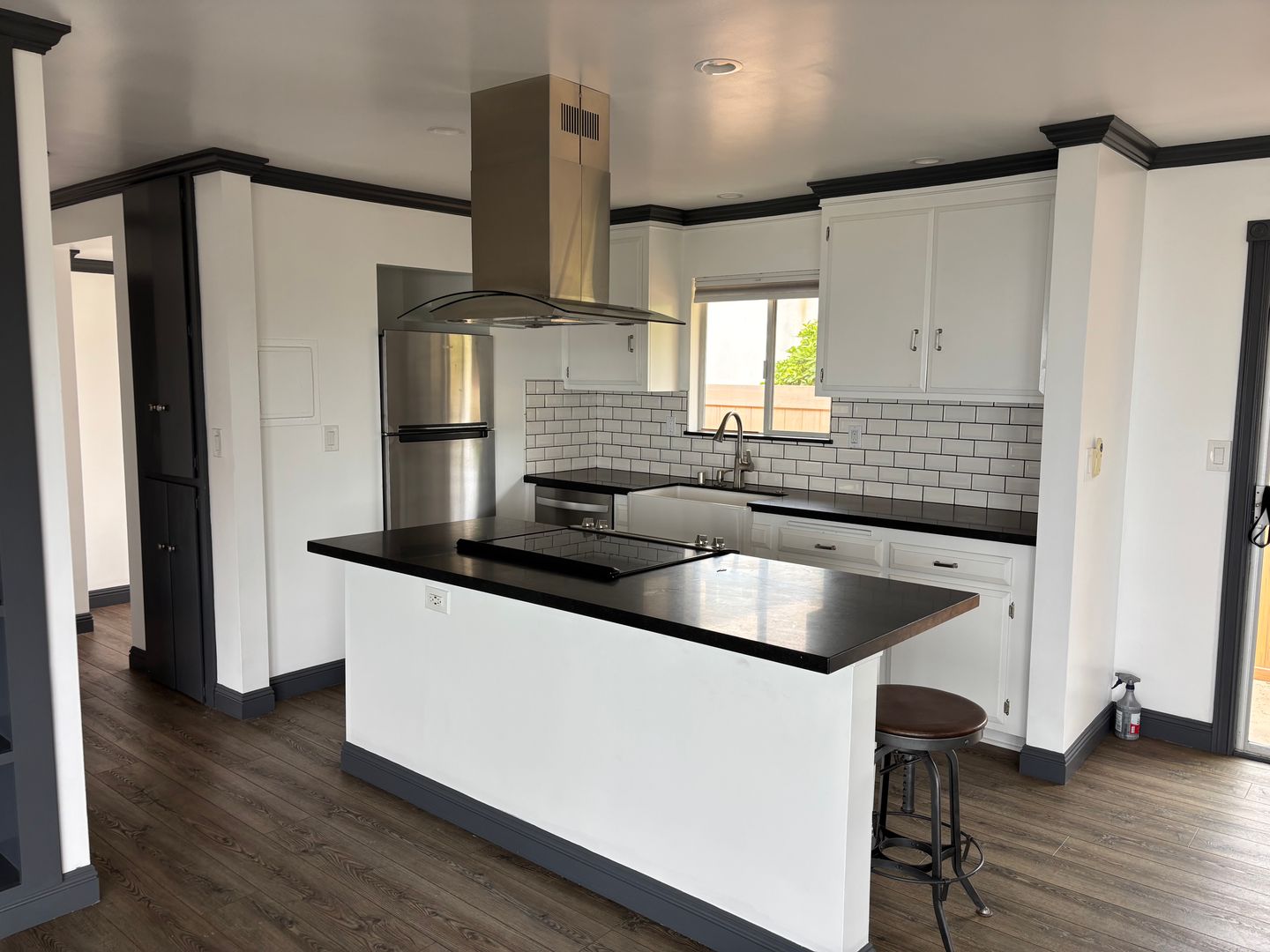 Santa Barbara Apartment: 20-80 Oceano Ave