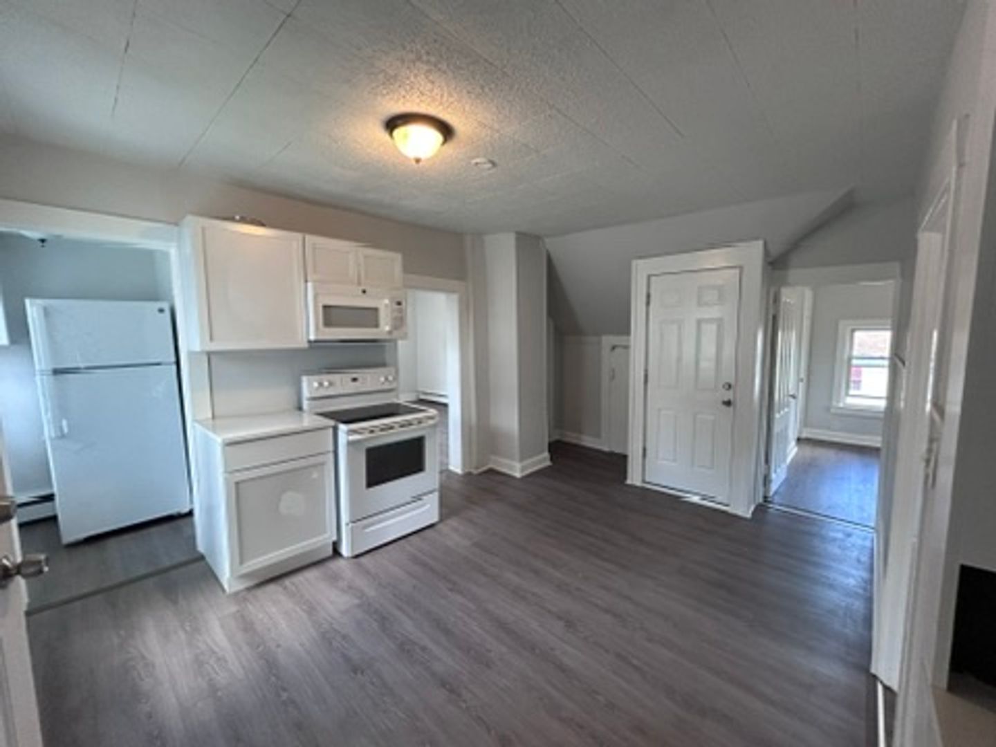 New Britain Apartment: 221 Fairview Street