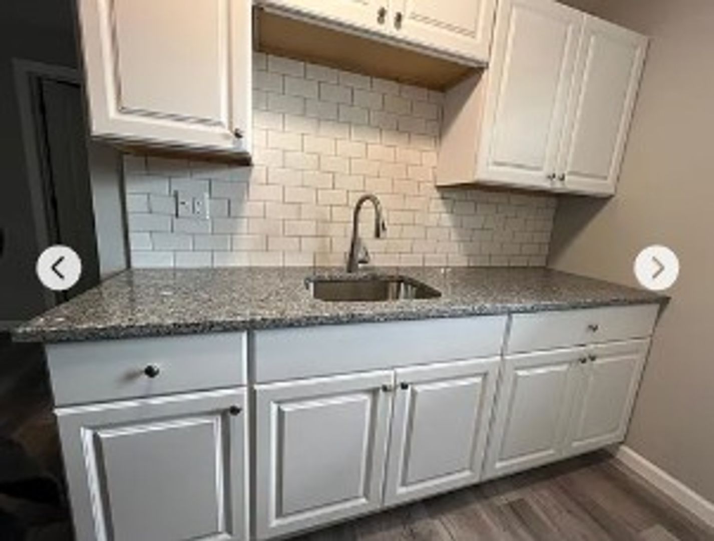 Torrington Apartment: 44 Farnham Avenue