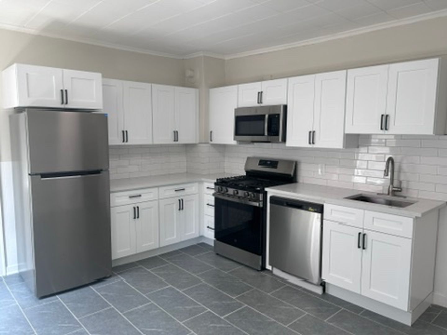 Meriden Apartment: 23 Howe Street
