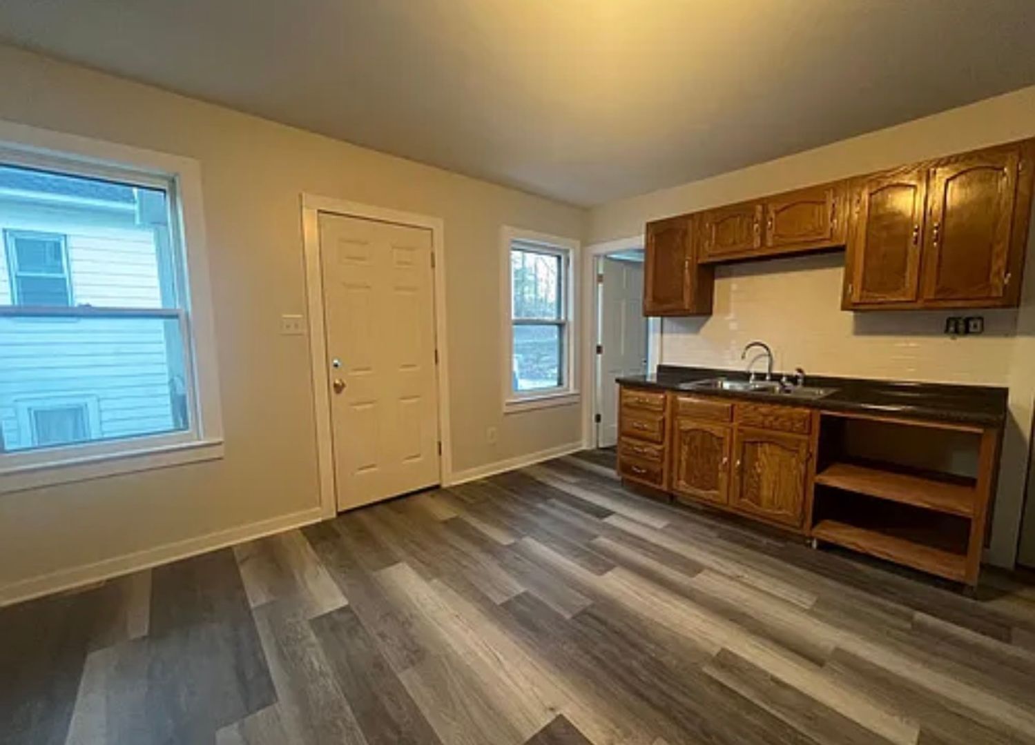 Torrington Apartment: 24 Christine Street