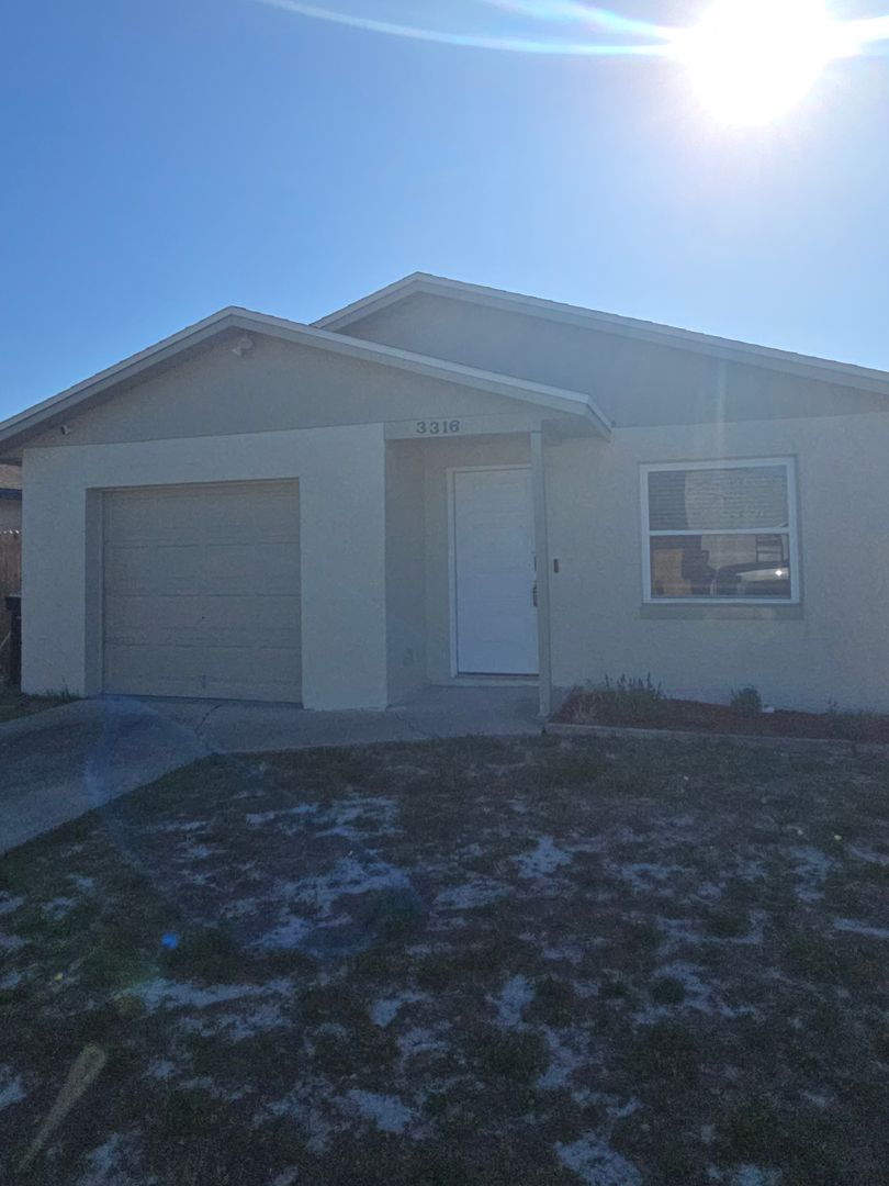 Winter Haven House: 3316 Timberline Rd W