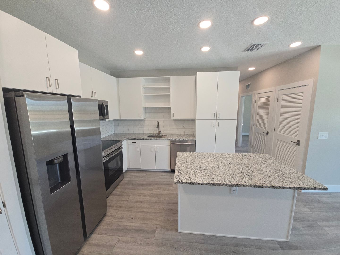 Winter Haven Apartment: 701 Bates Ave SW