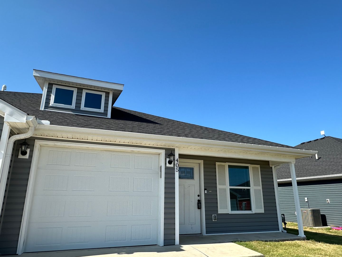 Duenweg House: 405 Alex Jordan Dr