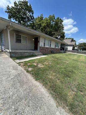 Very Nice 2 Bedroom 1 Bathroom Home! – photo 1