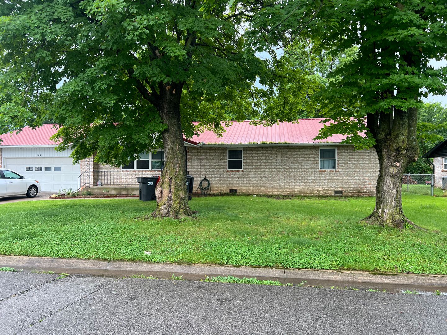 Springdale House: 2001 Westwood Ave