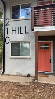 Updated 2-Bed, 1-Bath Ground-Floor Apartment with In-Unit Laundry – photo 1