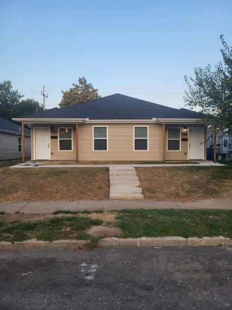 Joplin Apartment: 1413-1415 S Byers Ave