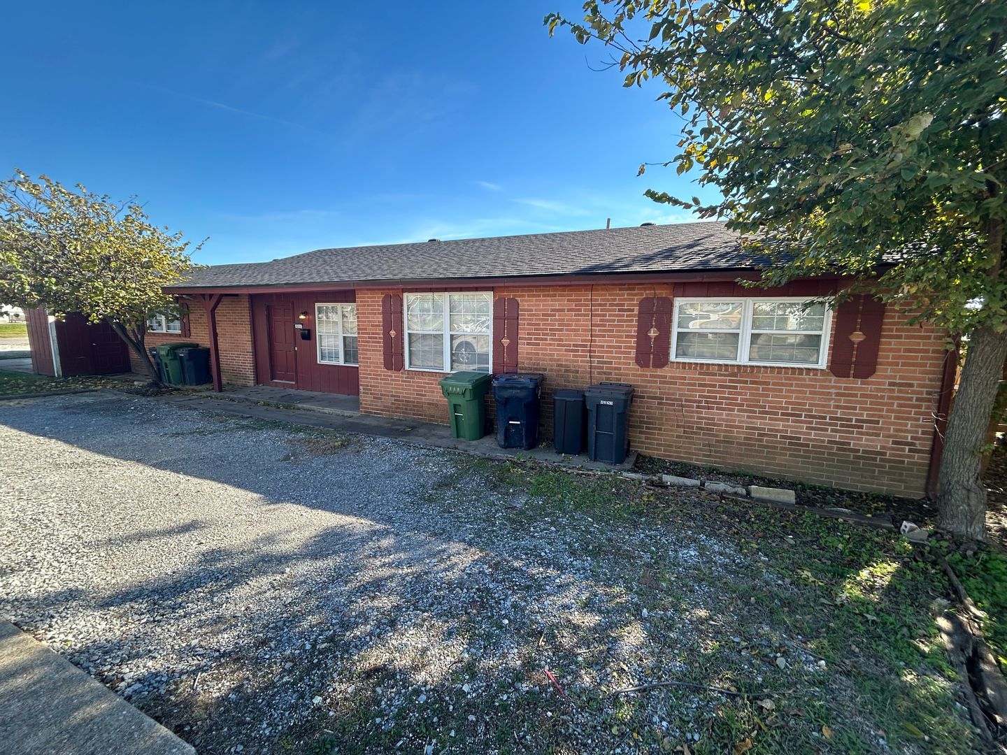 Rogers Apartment: 600,602 Olive -740,742,744 N 6th St