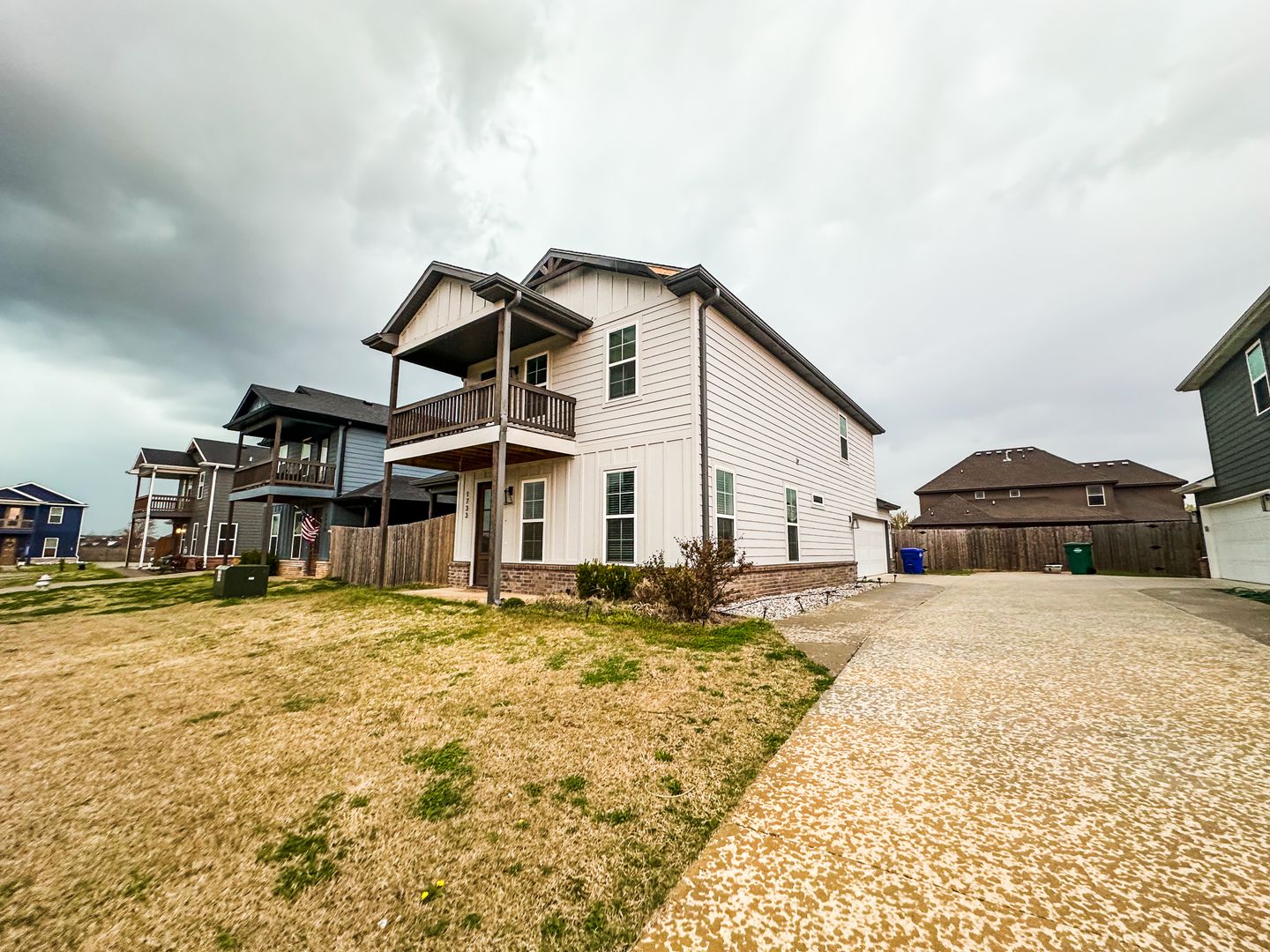 1733 W. Whitney Ln. 2 of 12