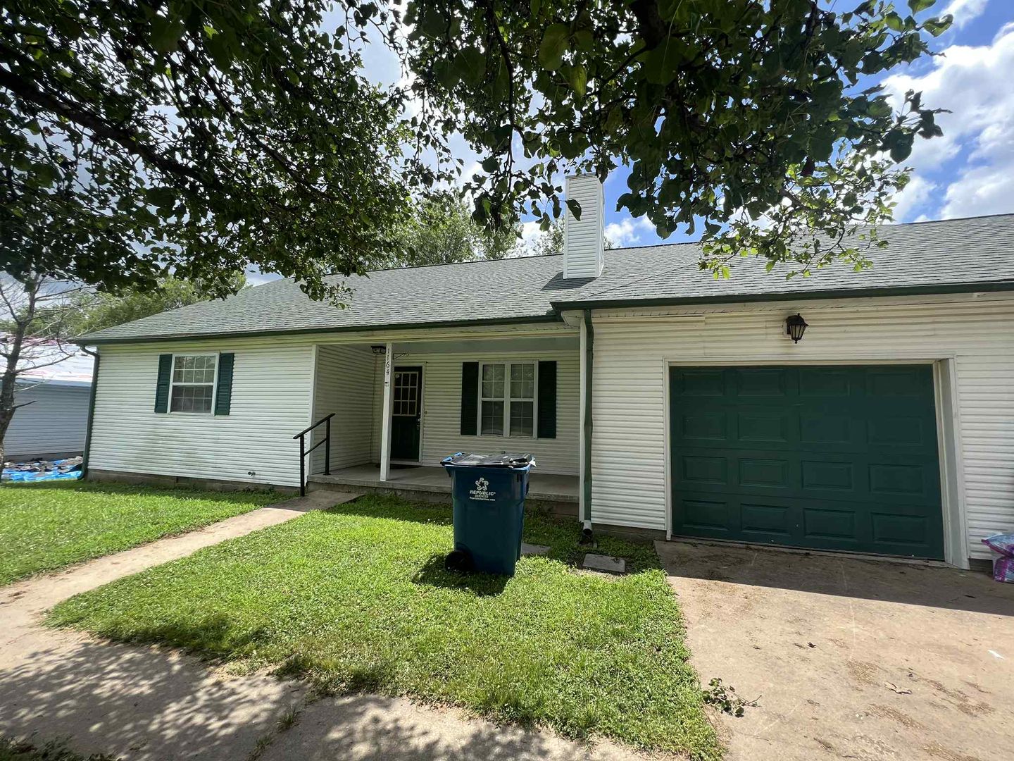 1162 &amp; 1164 E Sunrise Dr