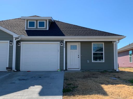 Newly built homes in Duenweg that have so much character! 3 bed/2 bath, one car garage, stainless steel appliances, covered back patio, and close to town! – photo 1