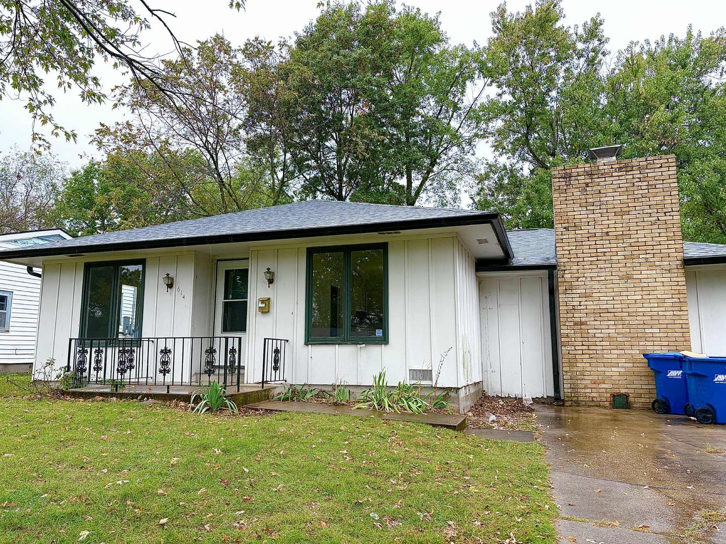Joplin House: 614 S Monroe