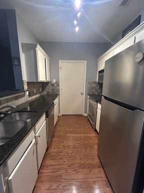Modern 2-Bedroom, 2-Bath Home – photo 1
