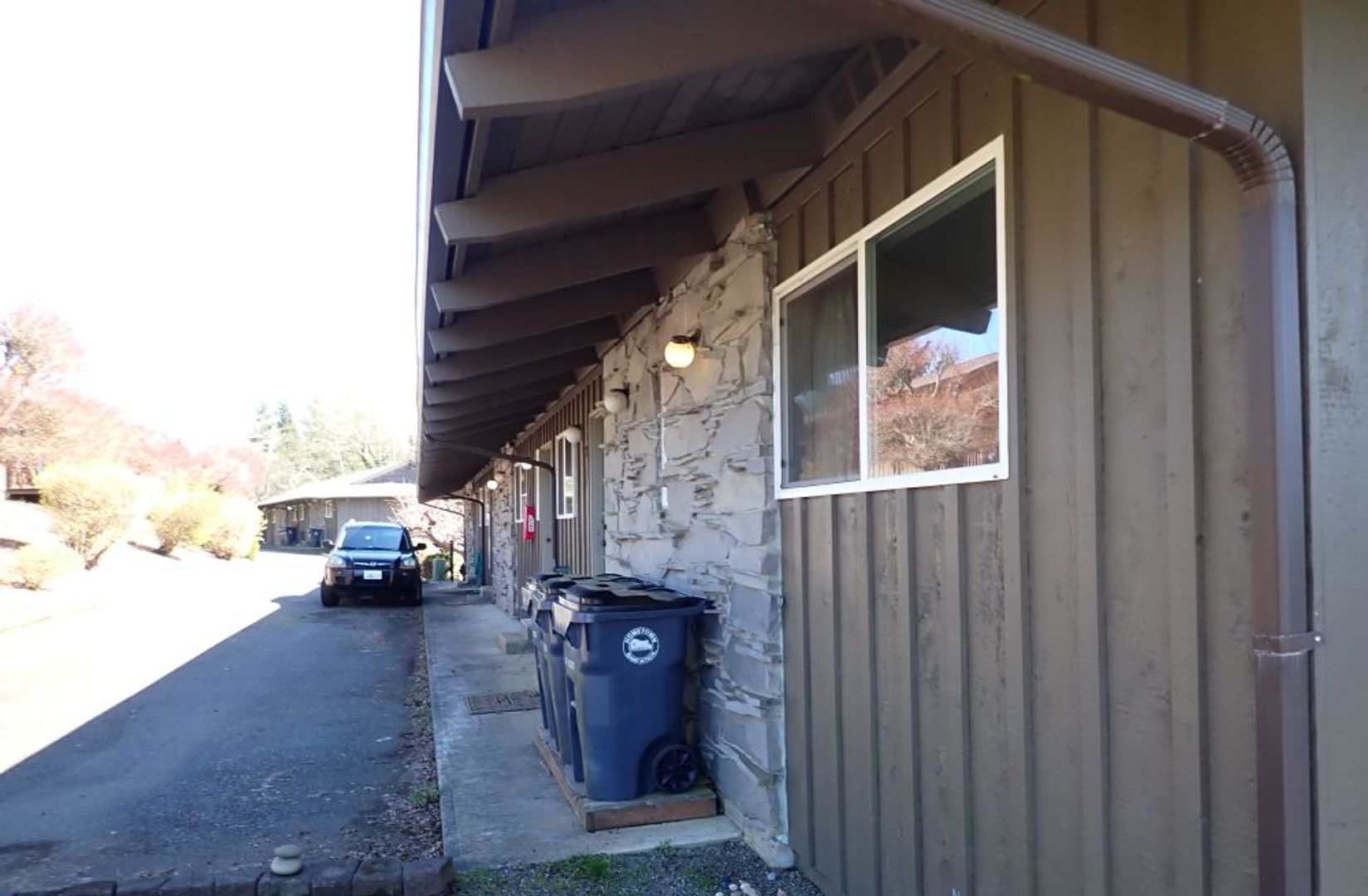 Hoquiam Apartment: 400 Beacon Hill Dr.