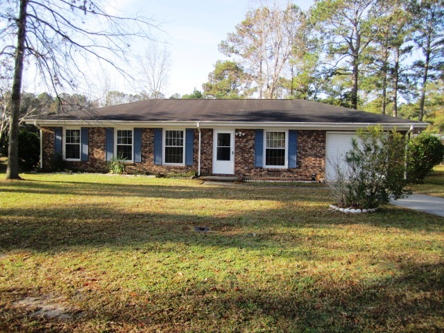 Jacksonville House: 102 Hillside Court