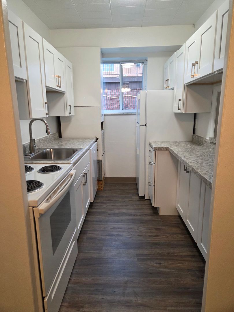 Pittsburgh Apartment: 56-60 72-76 S. Fremont Ave.