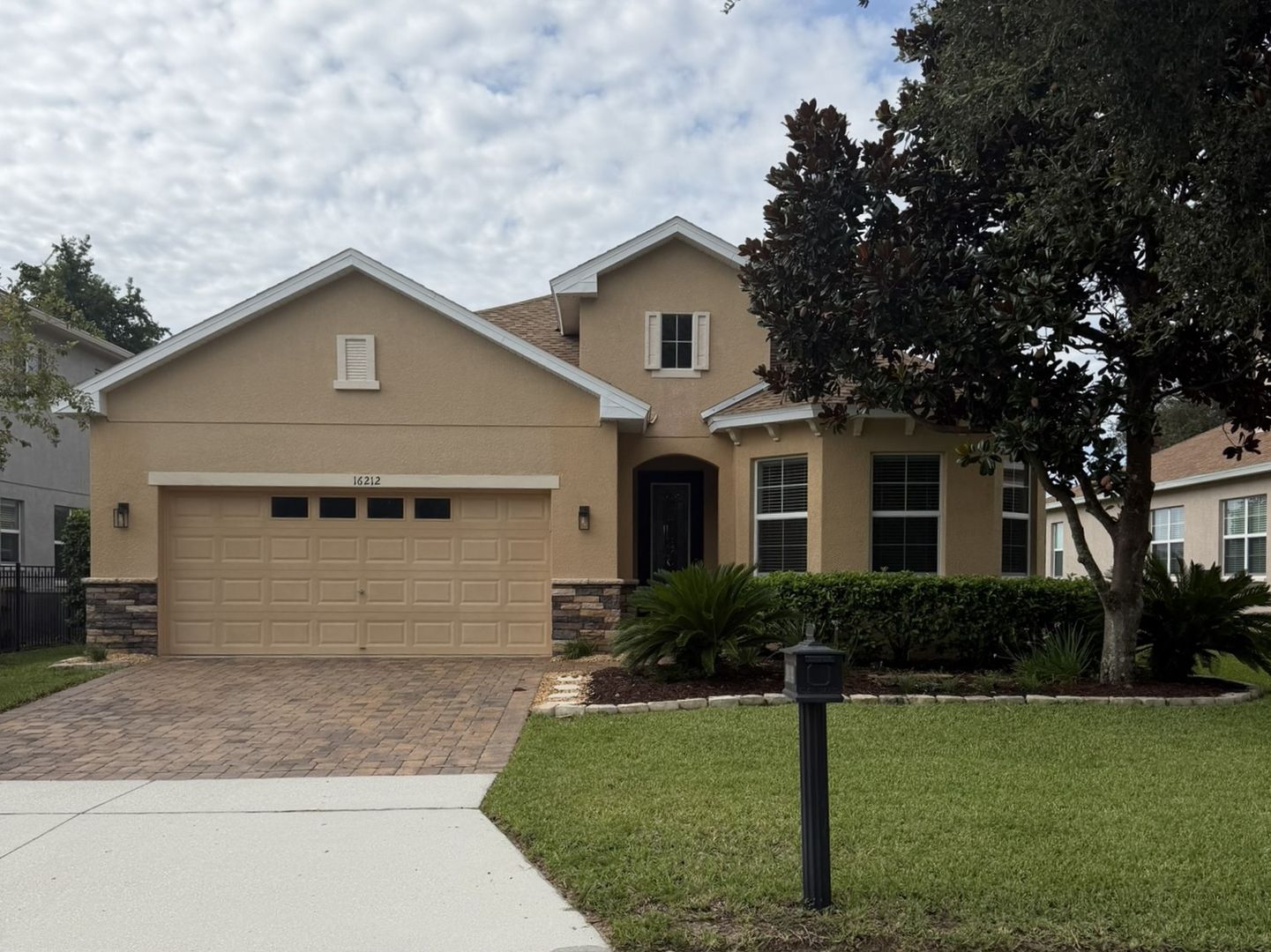 Clermont House: 16212 Mead Street