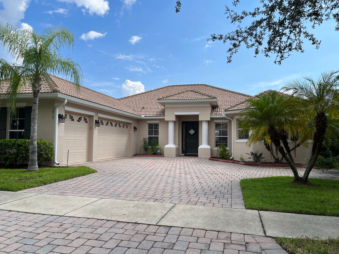 Kissimmee House: 3817 Golden Feather Way