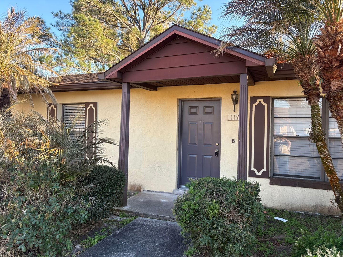 St Cloud Townhome: 117 Louisiana Ave