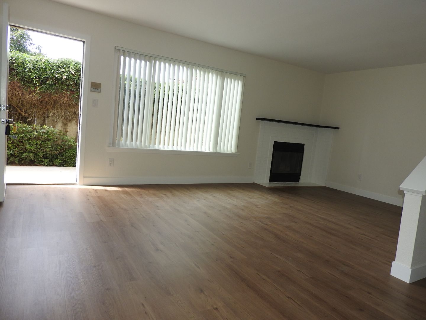 San Diego Apartment: 4845 Santa Cruz Ave