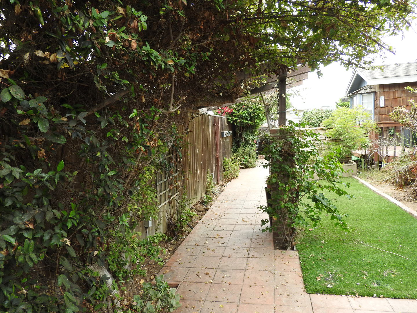 San Diego Apartment: 5117-23 Cape May Avenue