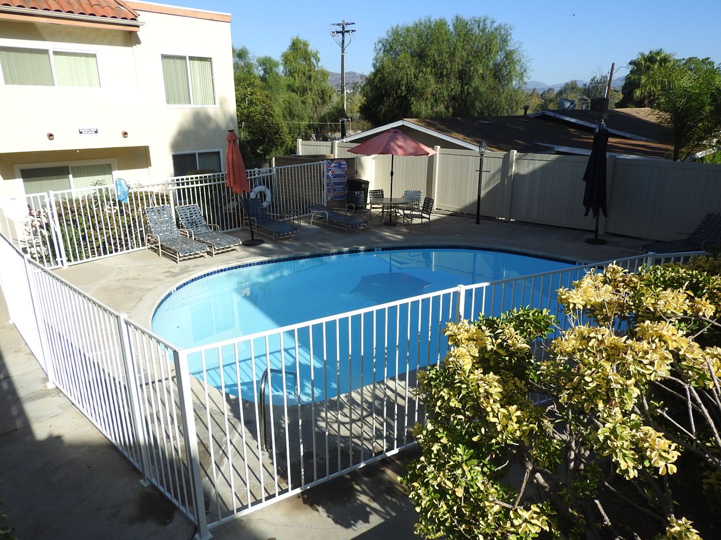 Santee Apartment: 8755 Mesa Rd
