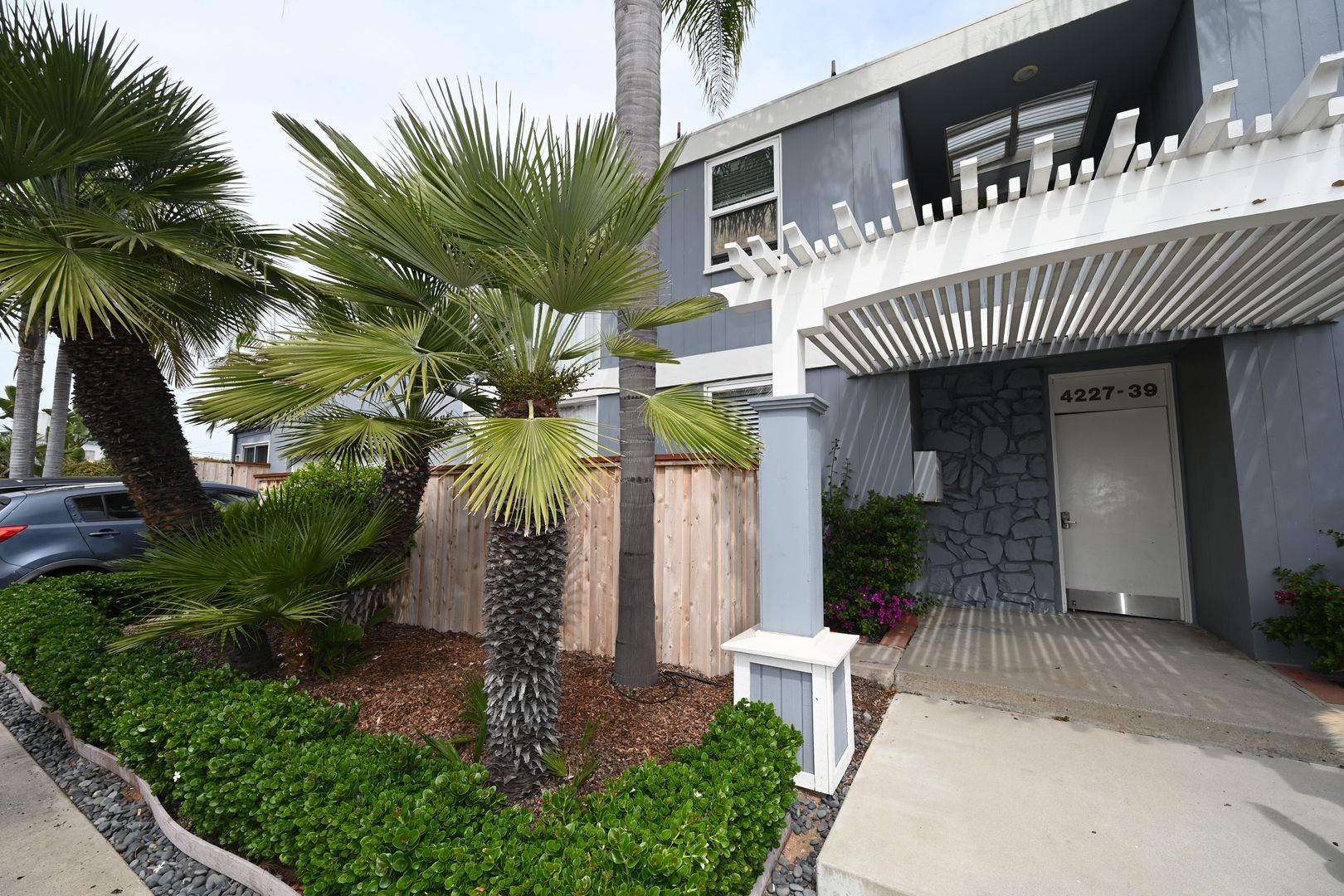 San Diego Apartment: 4277 - 4239 Morrell St (and 2005 Reed)