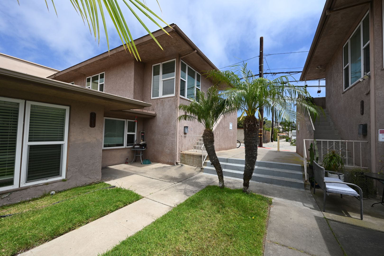 San Diego Apartment: 2063-79 Chatsworth Blvd.