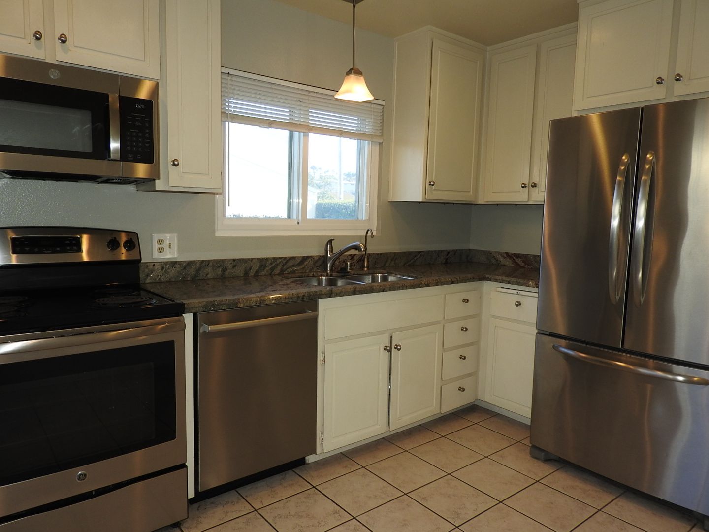 San Diego House: 2316 Caminito Recodo