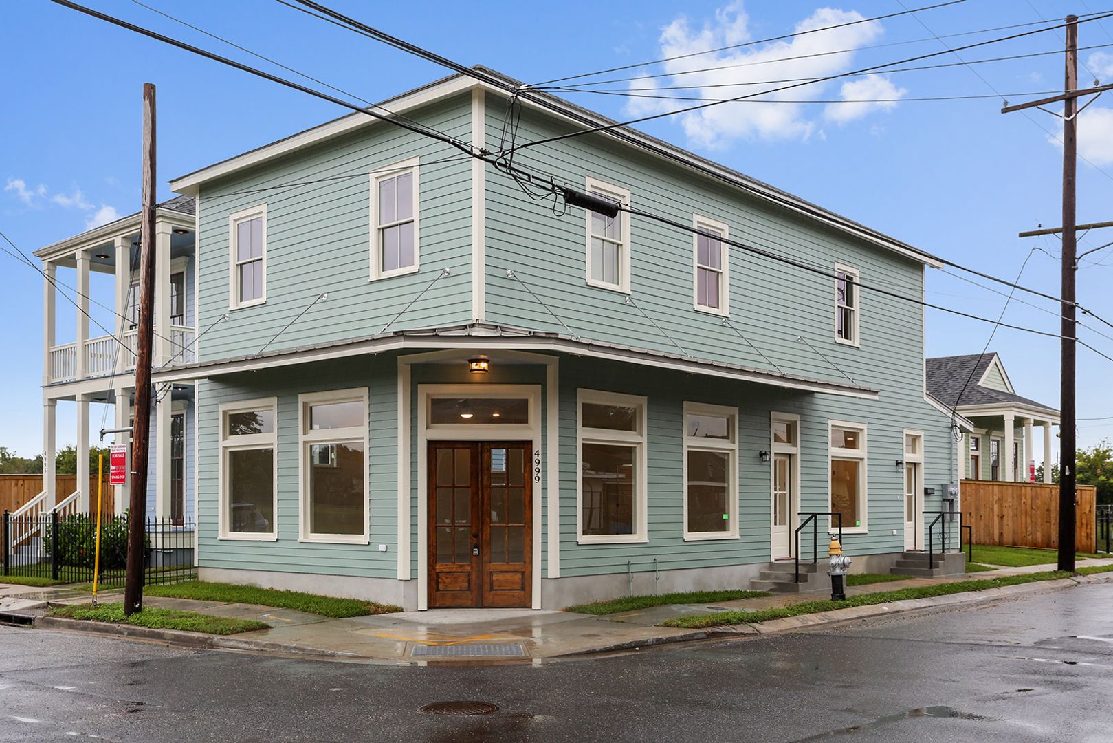 New Orleans Apartment: 4999 Burgundy Street