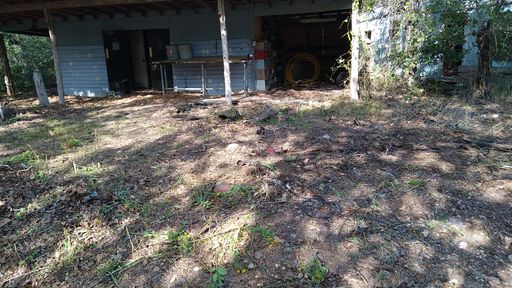 Workshop with 0.5 acre for $1095