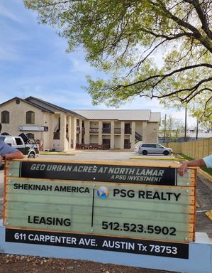 Office and Commercial Space for lease Austin!! $1995!; Prime Location for Spa or Insurance Office – Perfect for Your Business! – photo 1