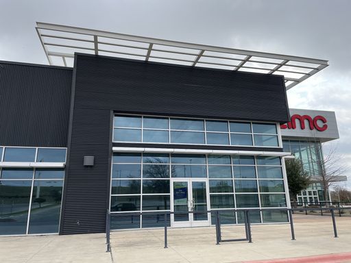 Prime Commercial Space for Lease – High Visibility on I-35 | Austin, TX – photo 1