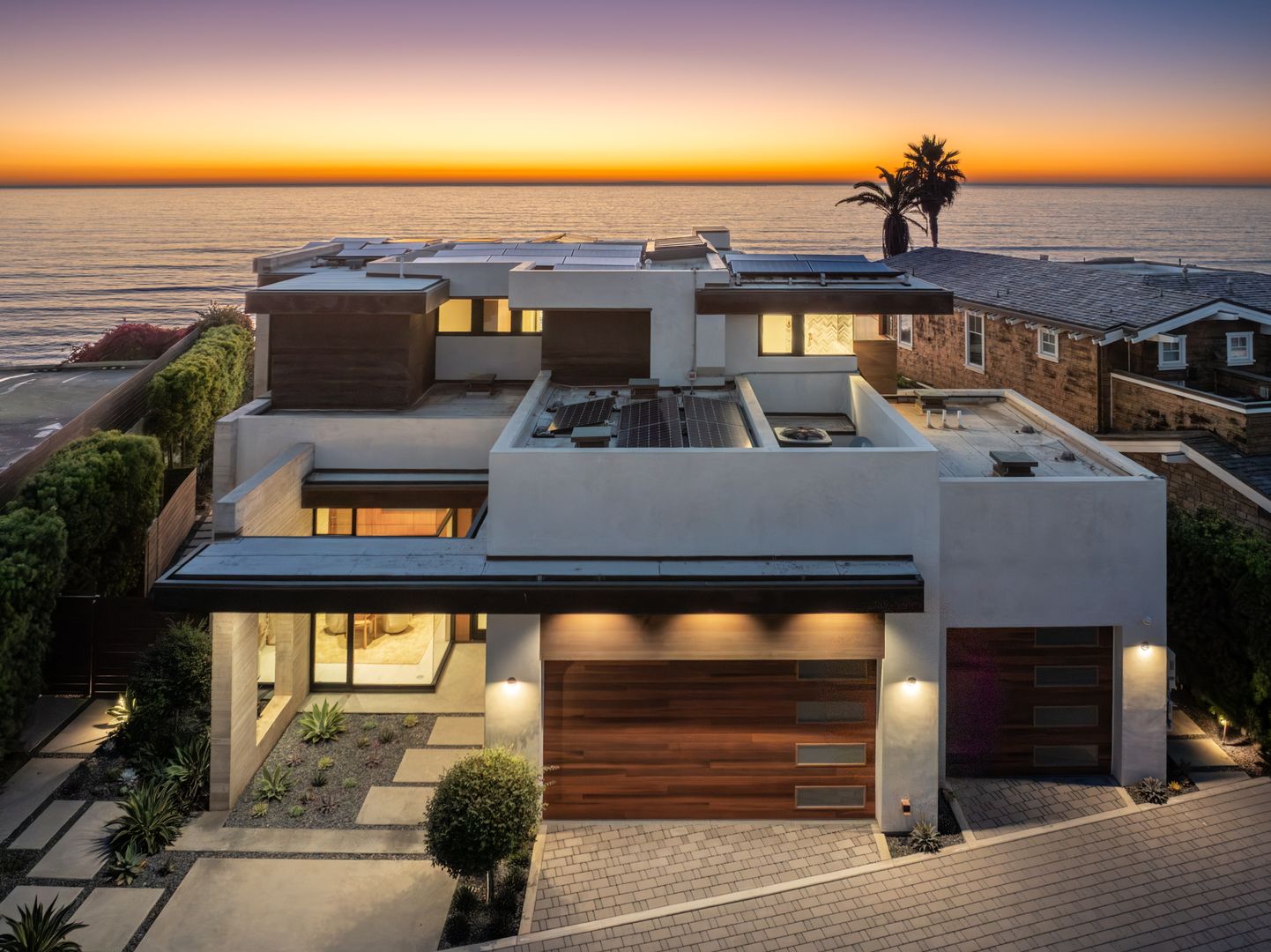 Del Mar House: 516 Stratford Ct.