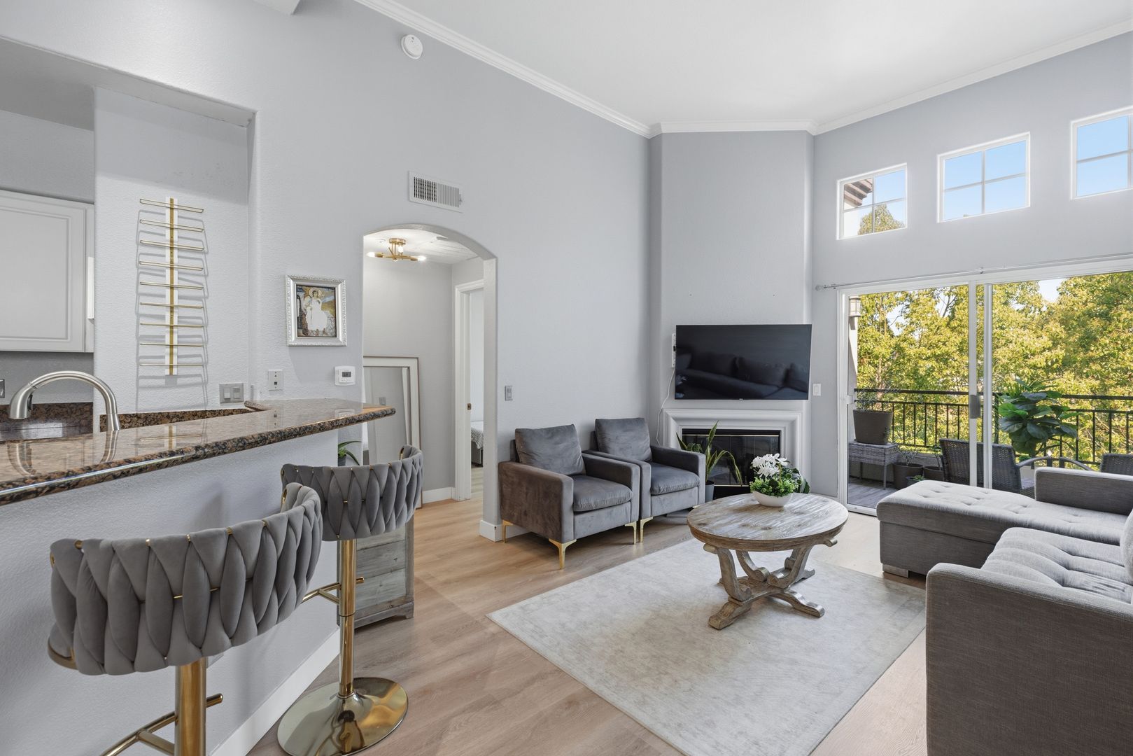 La Jolla Condo: 4155 Executive Drive