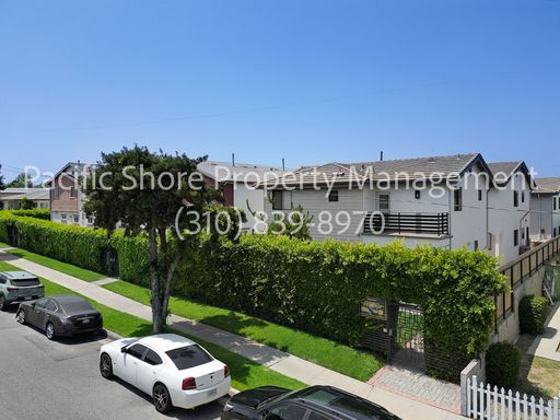 ***MOVE-IN SPECIAL - $1200 OFF 12-MONTH TERM*** Beautiful Contemporary Townhome in Gated Community Near LAX – photo 1