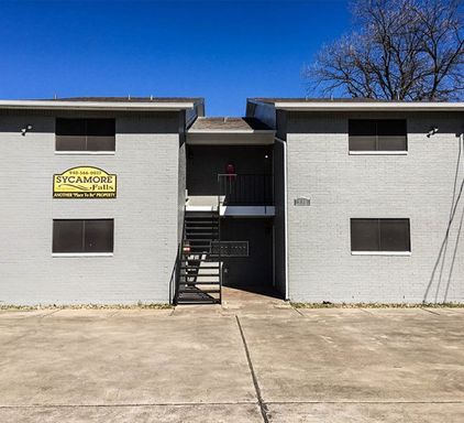 Sycamore Falls Apartment