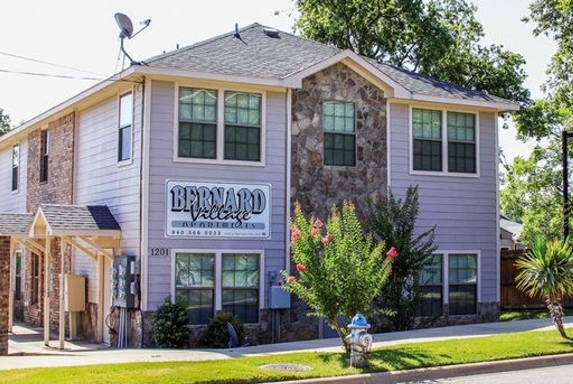 Denton Apartment: 1201 Bernard St