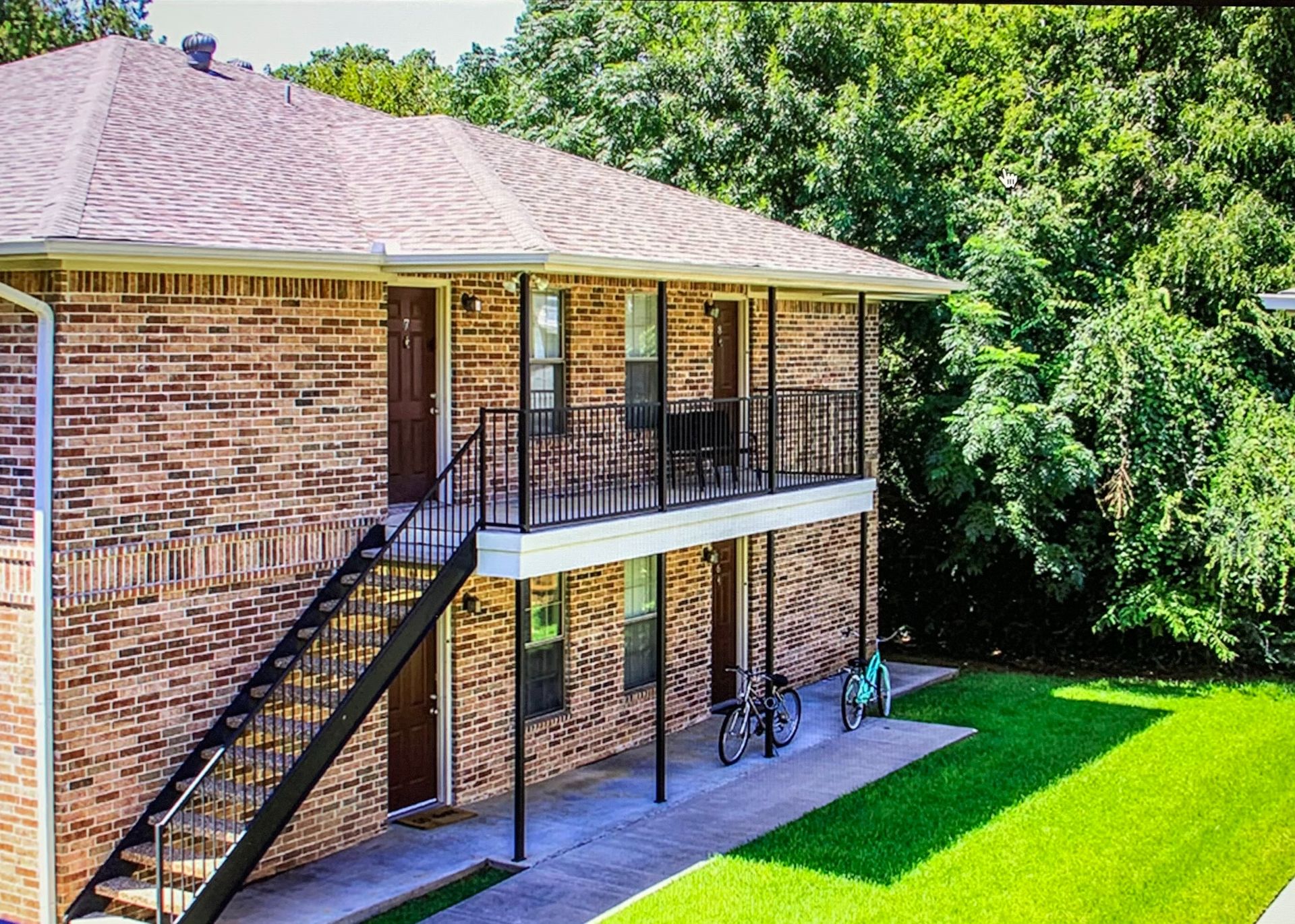 Denton Apartment: 712 W Sycamore St