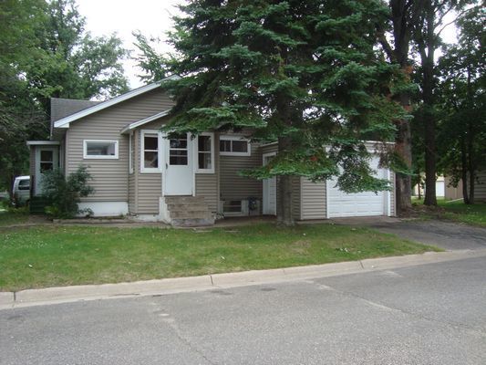 Brainerd House: 921 4th Ave NE